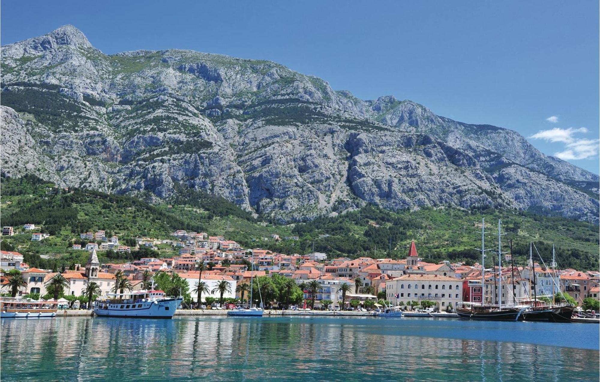 Stunning Apartment In Makarska With Wifi Eksteriør bilde