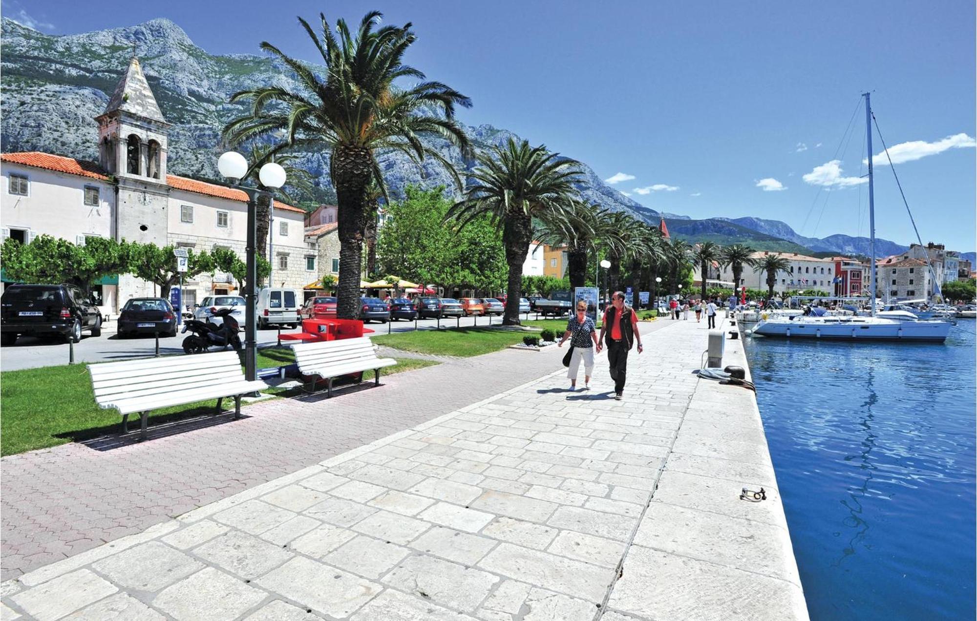 Stunning Apartment In Makarska With Wifi Eksteriør bilde